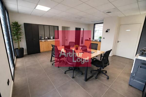 COURNON D'AUVERGNE A LOUER BUREAUX 50M²