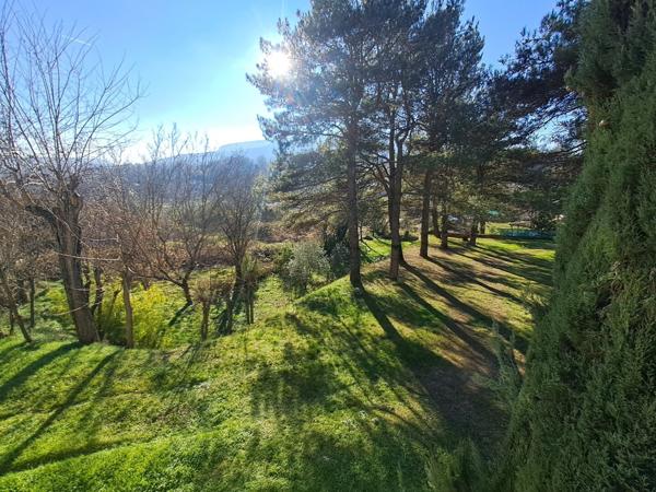 Maison 3 chambres, garage, studio, terrain 2000M²