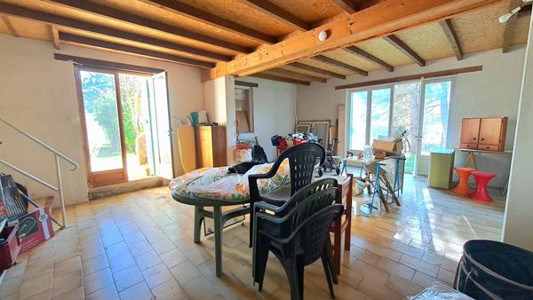 Maison 3 chambres, garage, studio, terrain 2000M²