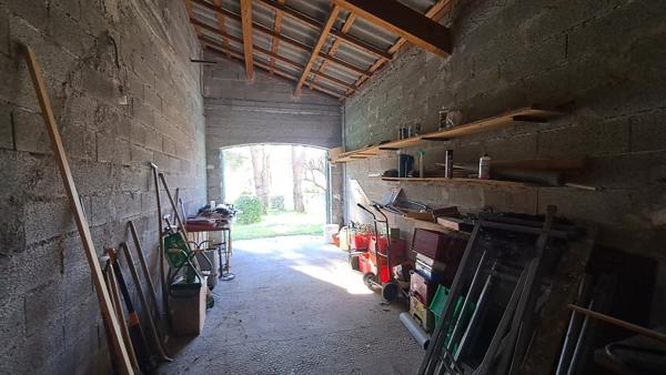 Maison 3 chambres, garage, studio, terrain 2149M2