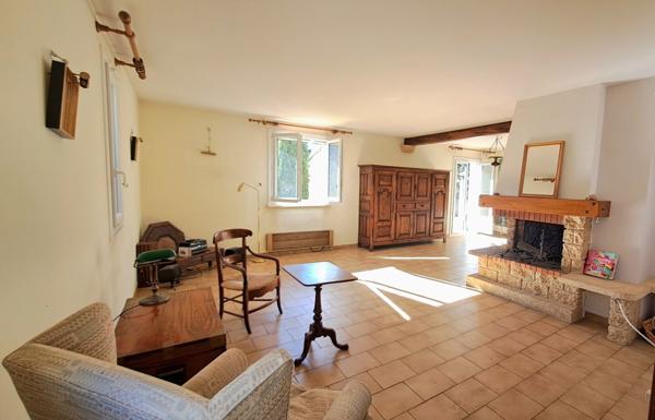 Maison 3 chambres, garage, studio, terrain 2000M²