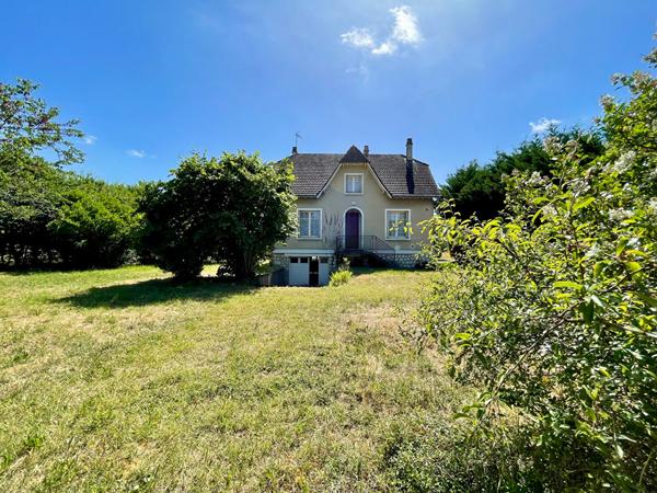 Maison de caractère à rénovée - LE CONTROIS EN SOLOGNE -130 m² - Terrain arboré 5 460 m²