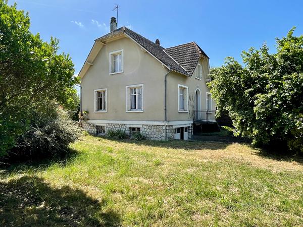 Maison de caractère à rénovée - LE CONTROIS EN SOLOGNE -130 m² - Terrain arboré 5 460 m²