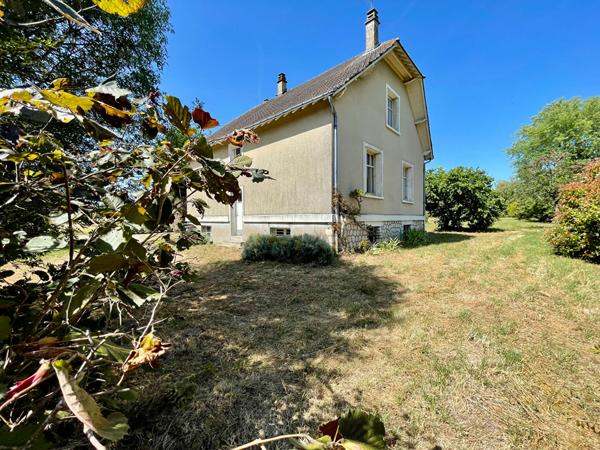 Maison de caractère à rénovée - LE CONTROIS EN SOLOGNE -130 m² - Terrain arboré 5 460 m²