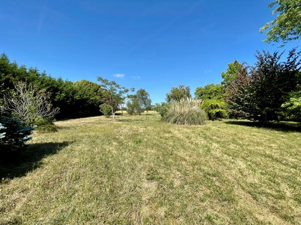 Maison de caractère à rénovée - LE CONTROIS EN SOLOGNE -130 m² - Terrain arboré 5 460 m²