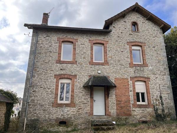 Maison à vendre |  Ladignac-le-Long |  6 pièces | 198 m²