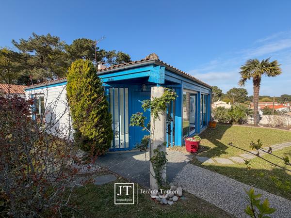 Maison
                                                                                                                                                                                                                                                                                                                        6 pièce(s)                                                                                                                                                                                                          5 chambre(s)                                                                                                                                                                                                          166  m²