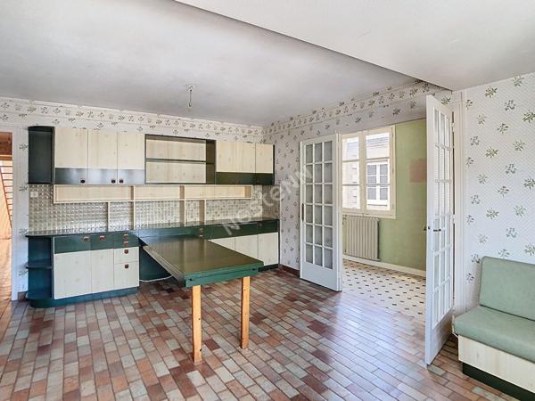 Nantes Centre Ville - Bel appartement à fort potentiel à rénover en plein coeur de Nantes