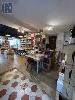 Local commercial à vendre 112m²