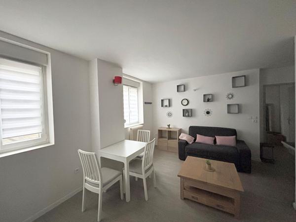 Appartement Meublé 2 Pièces / 31 m² / Reims (Rue des Marmouzets)