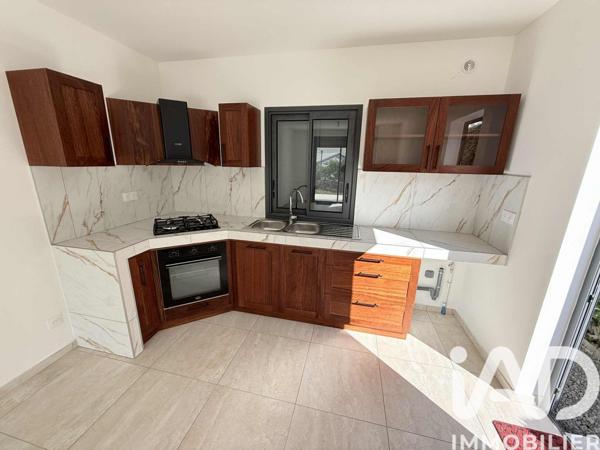 Location maison 4 pièces 61 m² Saint-Joseph