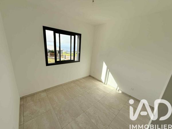 Location maison 4 pièces 61 m² Saint-Joseph