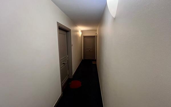 Appartement à vendre    2 pièces • 48,41 m2 Le Bourget