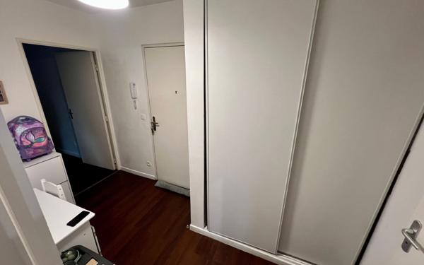 Appartement à vendre    2 pièces • 48,41 m2 Le Bourget