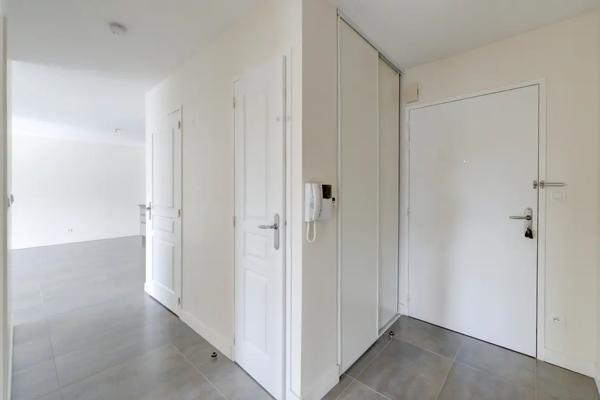 A VENDRE APPARTEMENT T3 RECENT CENTRE BASSE GOULAINE