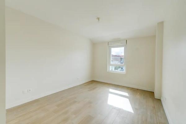 A VENDRE APPARTEMENT T3 RECENT CENTRE BASSE GOULAINE