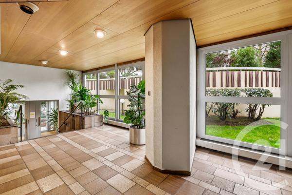 Appartement F2 à vendre  2 pièces - 42 m2 PARIS - 75019