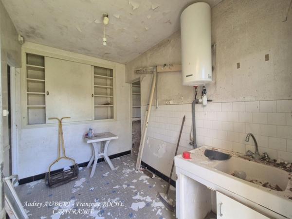 Maison à vendre 3 pièces SAINT JEAN D'ANGELY (17)