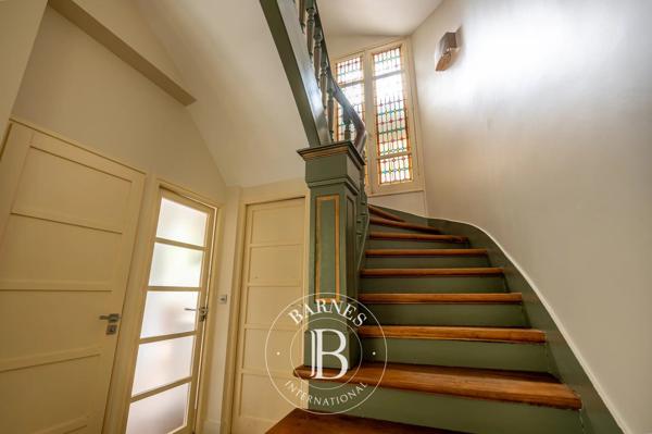 Rueil-Malmaison, Maison 6 Chambres -  538 m² à vendre