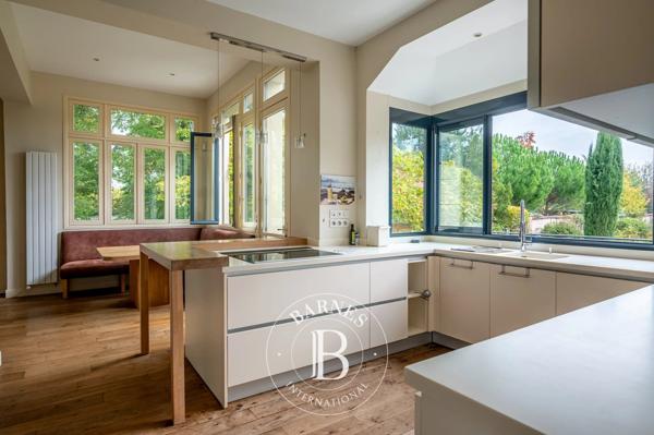 Rueil-Malmaison, Maison 6 Chambres -  538 m² à vendre