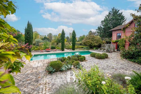 Rueil-Malmaison, Maison 6 Chambres -  538 m² à vendre