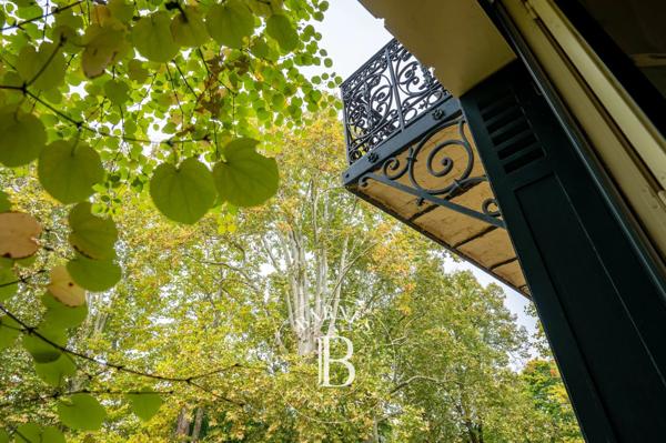 Rueil-Malmaison, Maison 6 Chambres -  538 m² à vendre