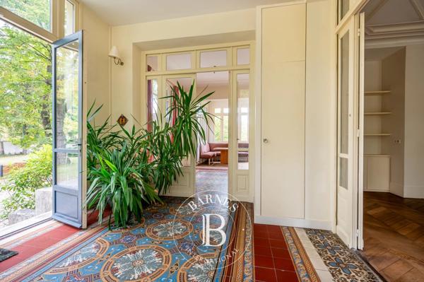Rueil-Malmaison, Maison 6 Chambres -  538 m² à vendre