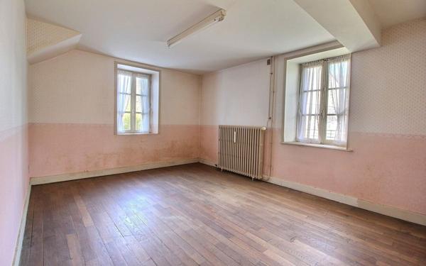 Maison à vendre    4 pièces •  Étang-sur-Arroux