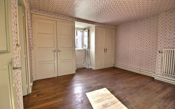 Maison à vendre    4 pièces •  Étang-sur-Arroux