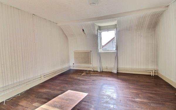 Maison à vendre    4 pièces •  Étang-sur-Arroux