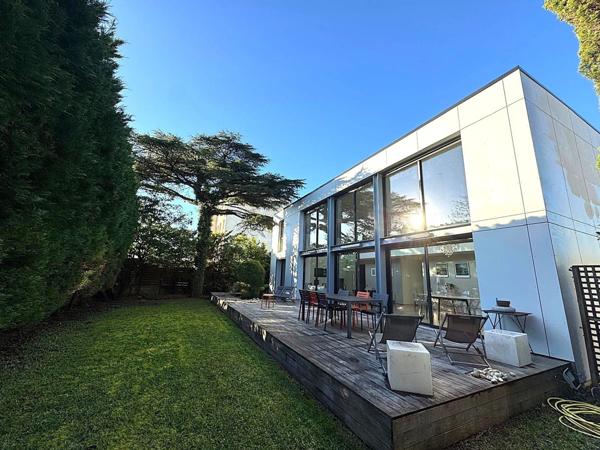 MAISON CONTEMPORAINE BORDEAUX-CAUDERAN