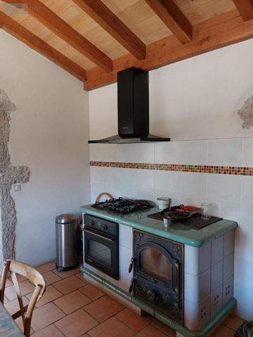 Maison restaurée à vendre à Sauliac-sur-Célé dans le Lot (46330), ref : 46060/4