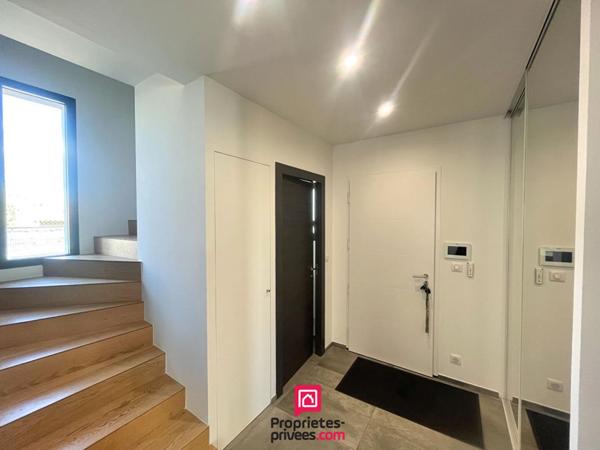 Villa 5 pièces 153m² avec piscine et double garage - Puget Sur Argens