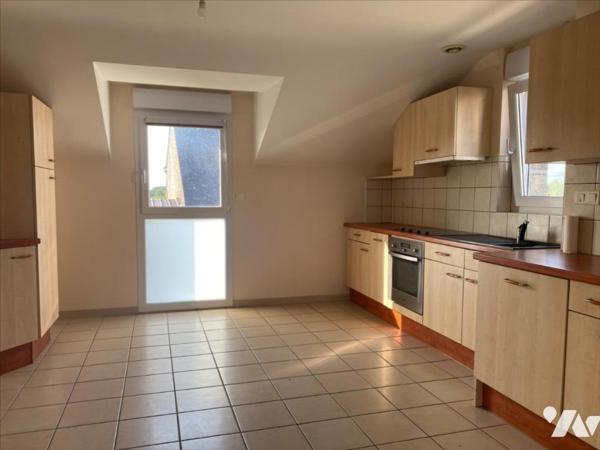 Maison comprenant 2 logements bourg de Bignan