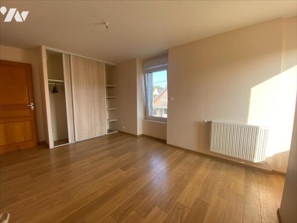 Maison comprenant 2 logements bourg de Bignan