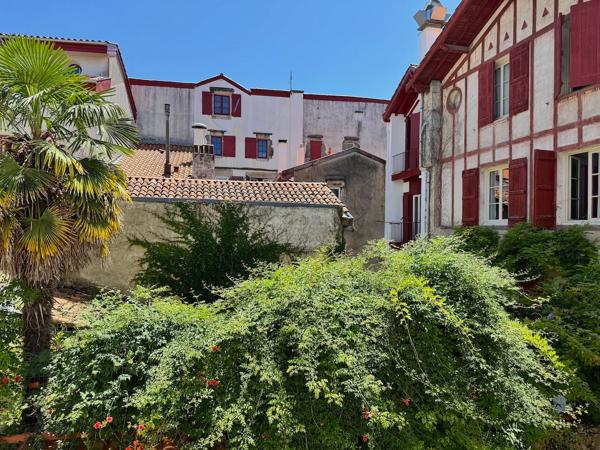 Immeuble Saint Jean De Luz 13 pièces 183 m2