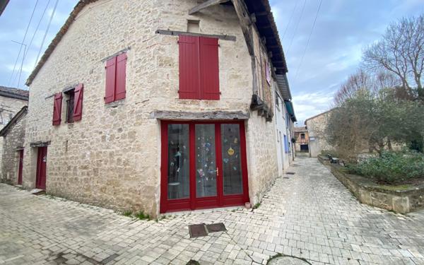 Maison à vendre    3 pièces •  Montpezat-de-Quercy