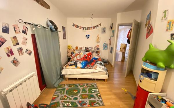 Maison à vendre    3 pièces •  Montpezat-de-Quercy