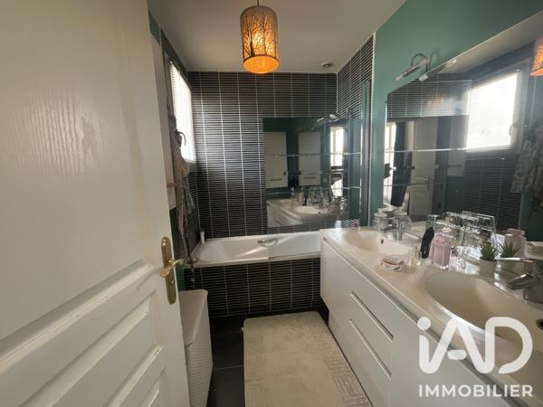 Maison à vendre 7 pièces 130 m² Cesson