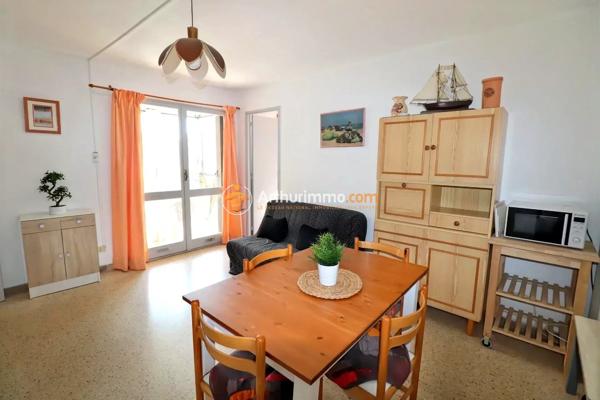 Vente                                                      Appartement
                        
                     3 pièces                      45 m2                     à Le Grau-du-Roi