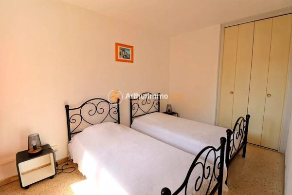 Vente                                                      Appartement
                        
                     3 pièces                      45 m2                     à Le Grau-du-Roi