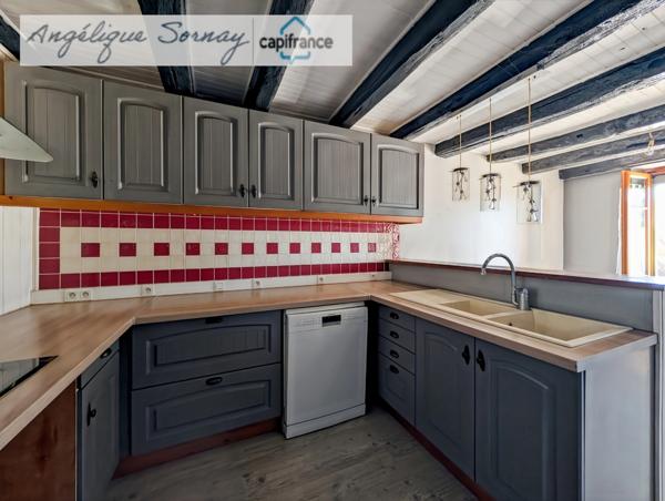 Maison mitoyenne avec potentiel – 103 m² habitables – Montrevel (39320), secteur Jura