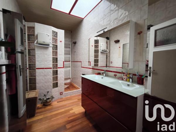 Maison à vendre 8 pièces 215 m² Saint-Saulve