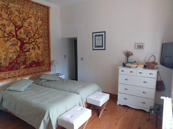 Maison 9 pièce(s) 5 chambre(s) 270 m²