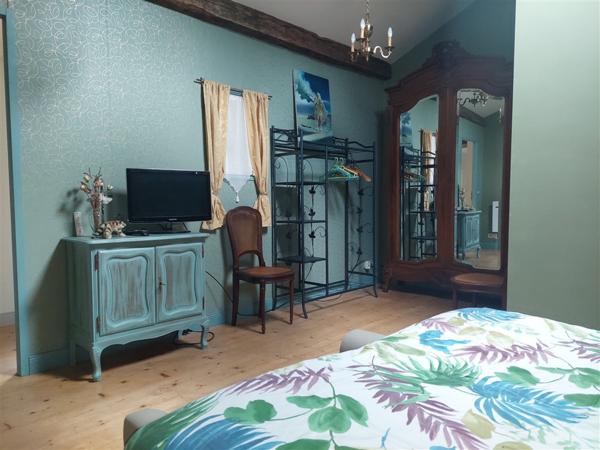 Maison 9 pièce(s) 5 chambre(s) 270 m²