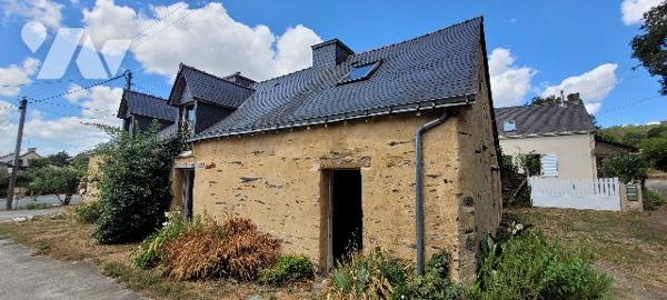 Avec ses deux entrées, ses deux espaces, cette maison est idéale pour un projet familial ou locatif.