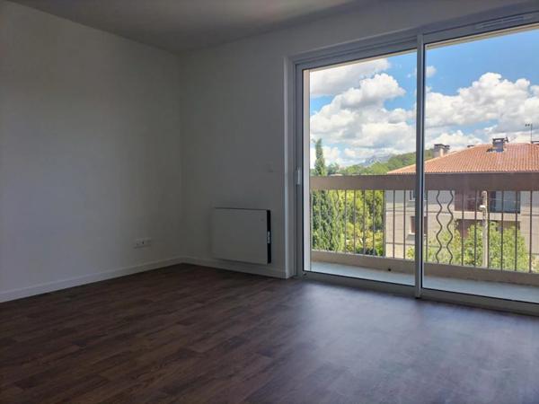 Appartement à louer à Aubagne (13400)