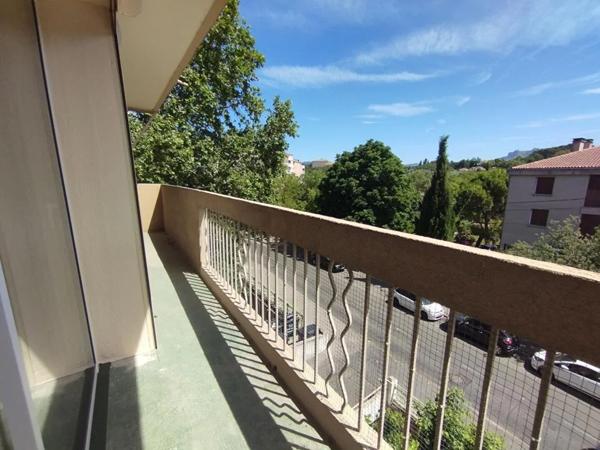 Appartement à louer à Aubagne (13400)