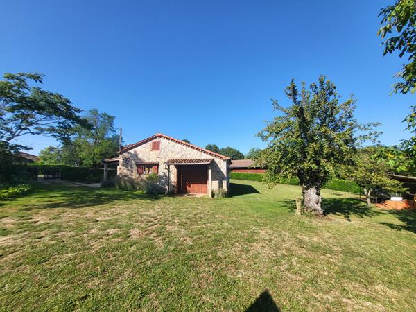 Saint Antonin de Lacalm, maison de 145 m² .