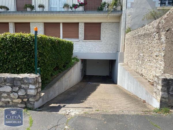 Location parking Blois (41000)